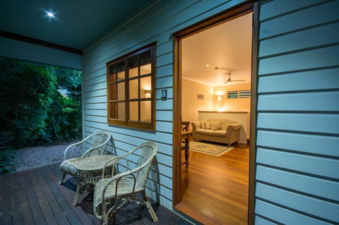 Allumbah Pocket Cottages - Kawana Tourism 14