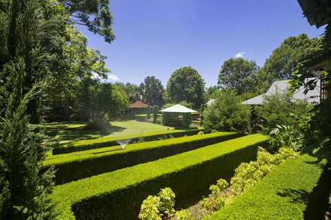 Allumbah Pocket Cottages - Kawana Tourism 17