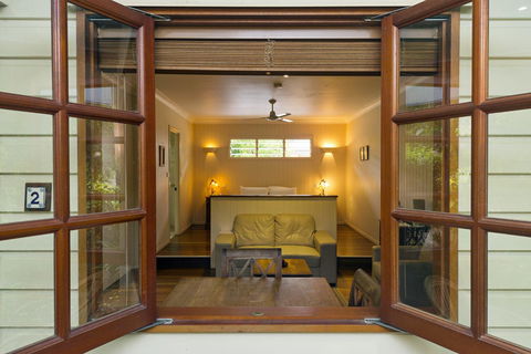 Allumbah Pocket Cottages - Kawana Tourism 31