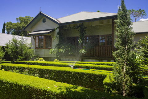 Allumbah Pocket Cottages - Kawana Tourism 18