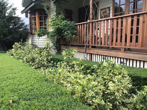 Allumbah Pocket Cottages - Kawana Tourism 7