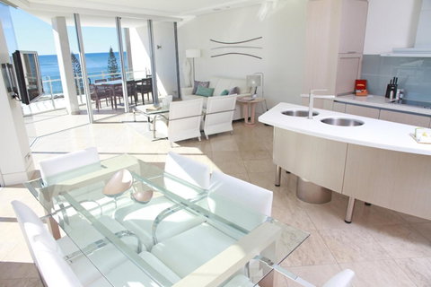 Oceans Mooloolaba - Kawana Tourism 31
