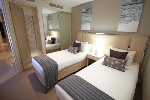 Oceans Mooloolaba - Kawana Tourism 23