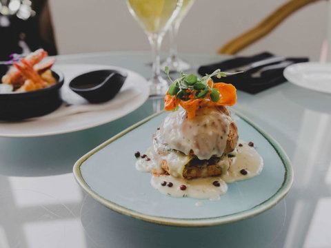 Pullman Cairns International - Kawana Tourism 32