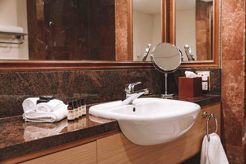 Pullman Cairns International - Kawana Tourism 7