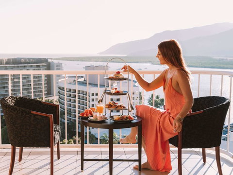 Pullman Cairns International - Kawana Tourism 31