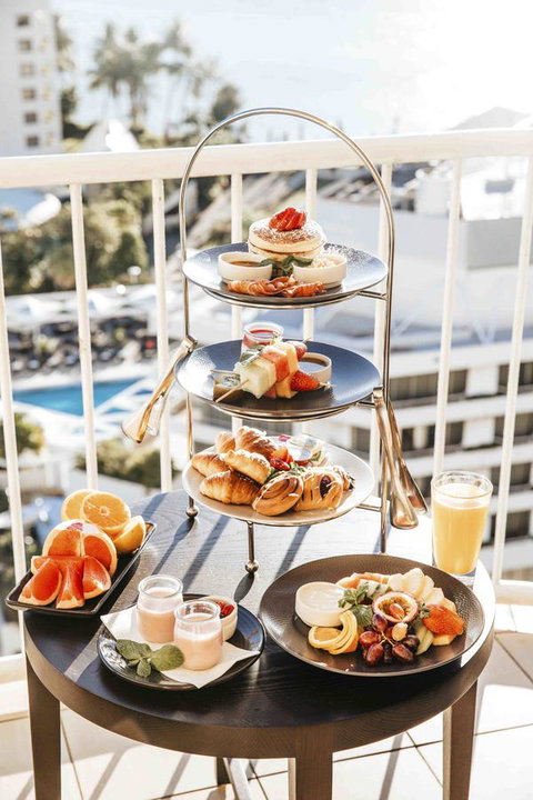 Pullman Cairns International - Kawana Tourism 13