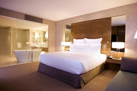 Hilton Brisbane - Kawana Tourism 7