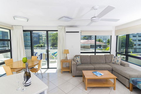 Beach Club Resort Mooloolaba - Kawana Tourism 1