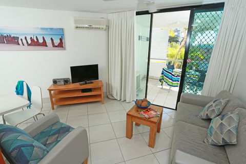 Beach Club Resort Mooloolaba - Kawana Tourism 21