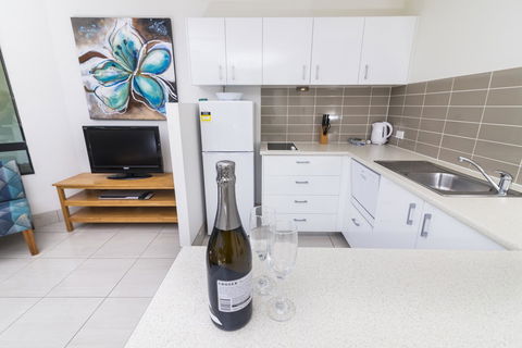 Beach Club Resort Mooloolaba - Kawana Tourism 15