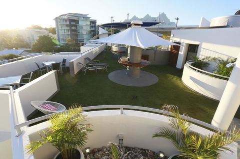 Beach Club Resort Mooloolaba - Kawana Tourism 28