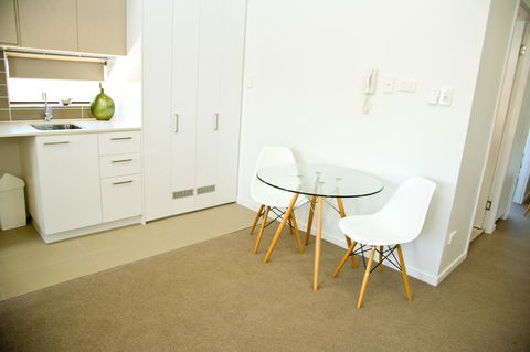 Jacana Apartments - Kawana Tourism 4
