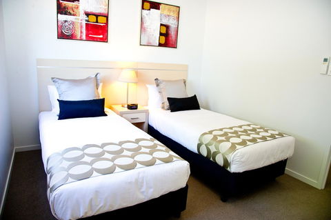 Jacana Apartments - Kawana Tourism 8