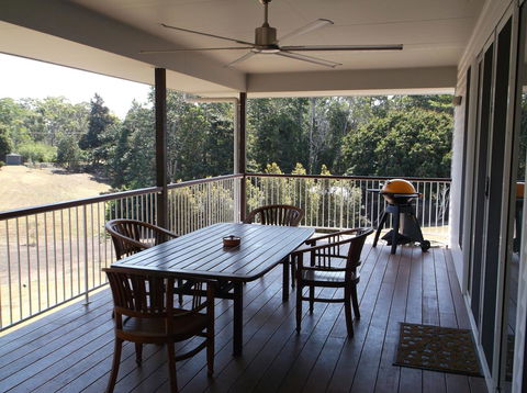 La Casita Banca - Luxury Holiday Home - Kawana Tourism 1