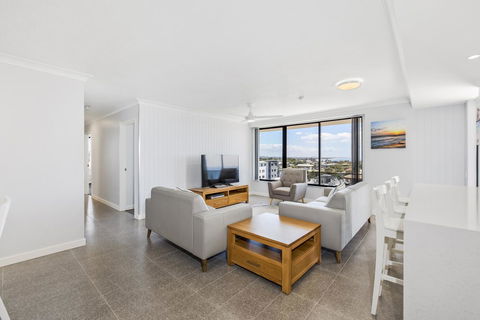 Burgess @ Kings Beach Apartments - Kawana Tourism 41