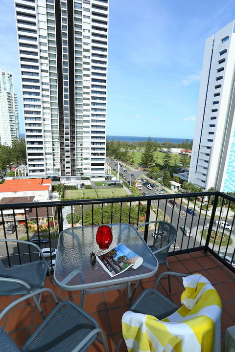 Neptune Resort - Kawana Tourism 15