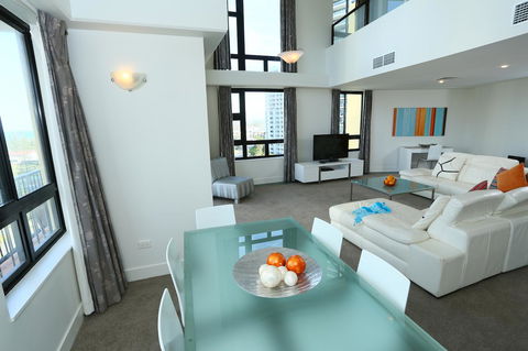 Neptune Resort - Kawana Tourism 17