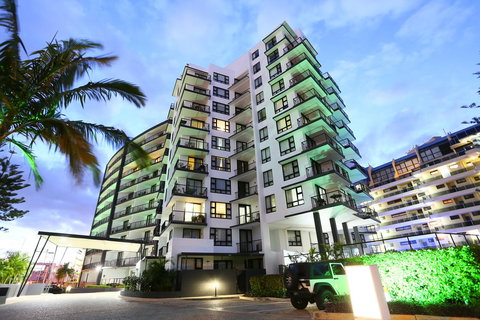 Neptune Resort - Kawana Tourism 0