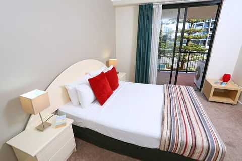 Neptune Resort - Kawana Tourism 25