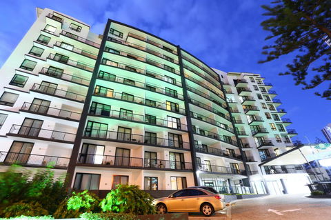 Neptune Resort - Kawana Tourism 23