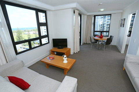 Neptune Resort - Kawana Tourism 13