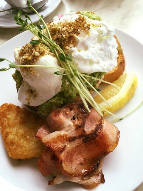 Neptune Resort - Kawana Tourism 7