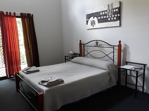 Speewah Country Tavern - Kawana Tourism 25