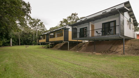 Speewah Country Tavern - Kawana Tourism 0