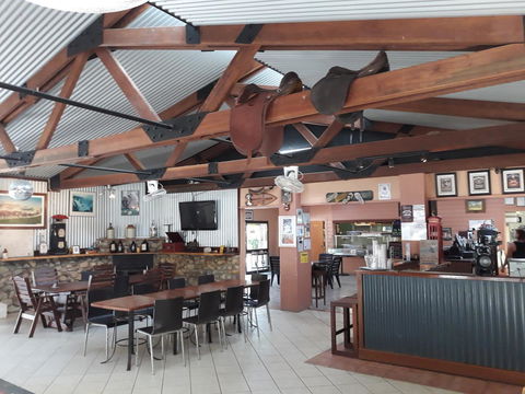Speewah Country Tavern - Kawana Tourism 10