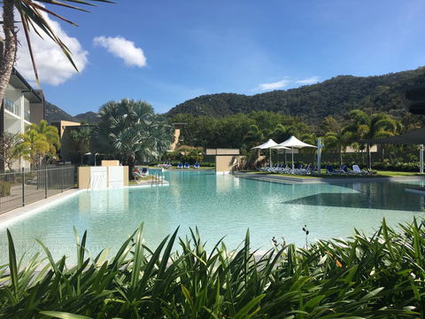 Absolute Waterfront Magnetic Island - Kawana Tourism 5