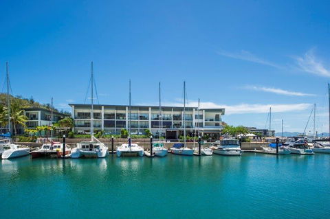 Absolute Waterfront Magnetic Island - Kawana Tourism 14