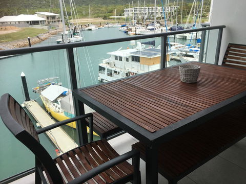 Absolute Waterfront Magnetic Island - Kawana Tourism 27