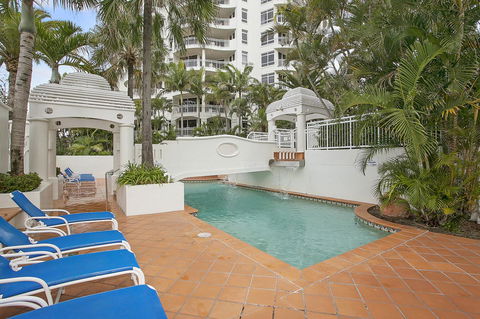 ULTIQA Burleigh Mediterranean Resort - Kawana Tourism 20