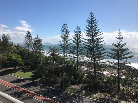 Northwind Beachfront Apartments - Kawana Tourism 10