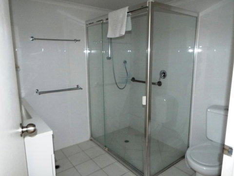 Northwind Beachfront Apartments - Kawana Tourism 24