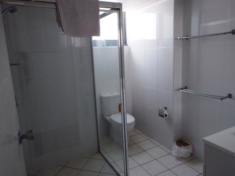Northwind Beachfront Apartments - Kawana Tourism 23