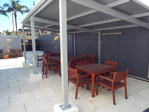 Northwind Beachfront Apartments - Kawana Tourism 20