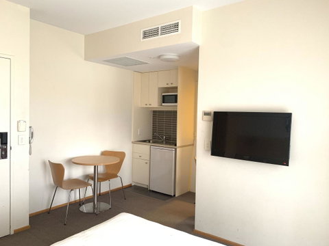 Airport Ascot Motel - Kawana Tourism 7