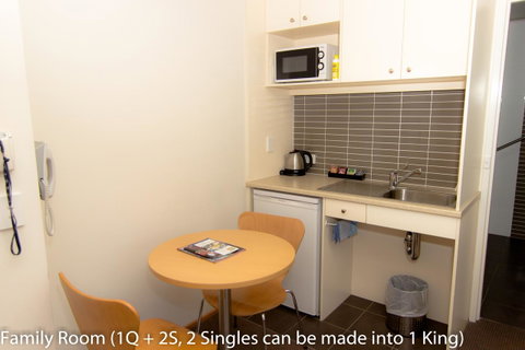 Airport Ascot Motel - Kawana Tourism 36