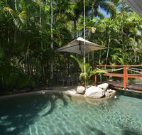 Seascape Holidays - Coral Apartments - Kawana Tourism