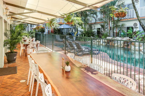 Coral Tree Inn - Kawana Tourism 22