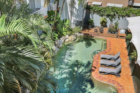 Coral Tree Inn - Kawana Tourism 21