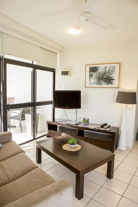 Amaroo At Trinity - Kawana Tourism 29