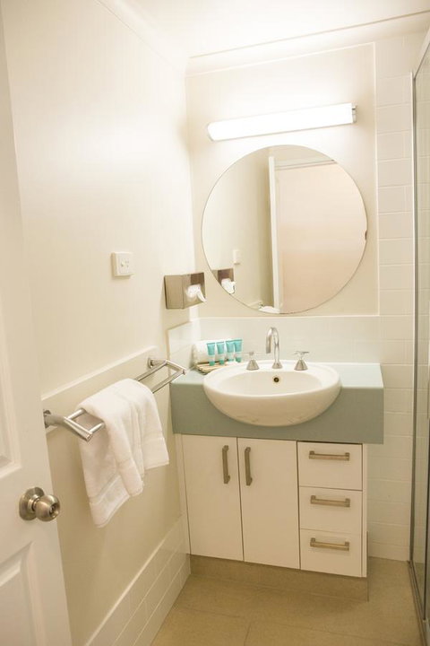 Amaroo At Trinity - Kawana Tourism 14