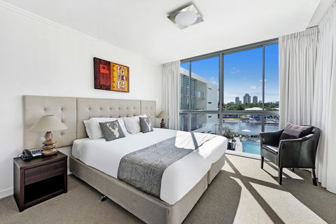 ULTIQA Freshwater Point Resort - Kawana Tourism 7