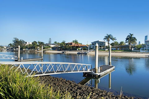 ULTIQA Freshwater Point Resort - Kawana Tourism 32