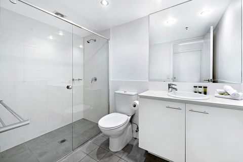 ULTIQA Freshwater Point Resort - Kawana Tourism 23