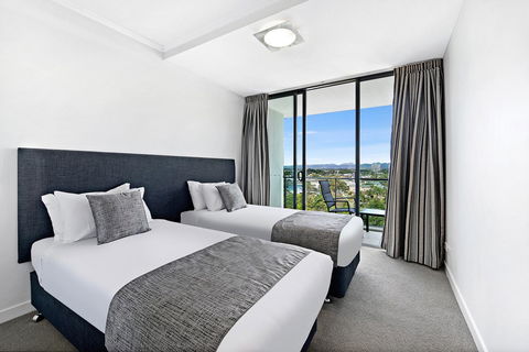 ULTIQA Freshwater Point Resort - Kawana Tourism 10