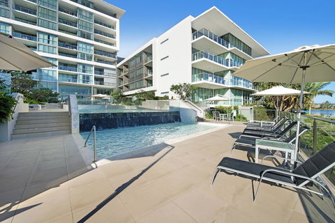 ULTIQA Freshwater Point Resort - Kawana Tourism 0